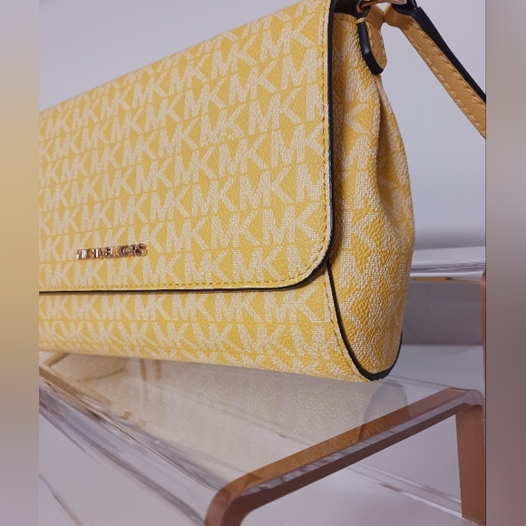 Michael Kors - Medium Logo Convertible Crossbody Bag - Picture 7 of 9